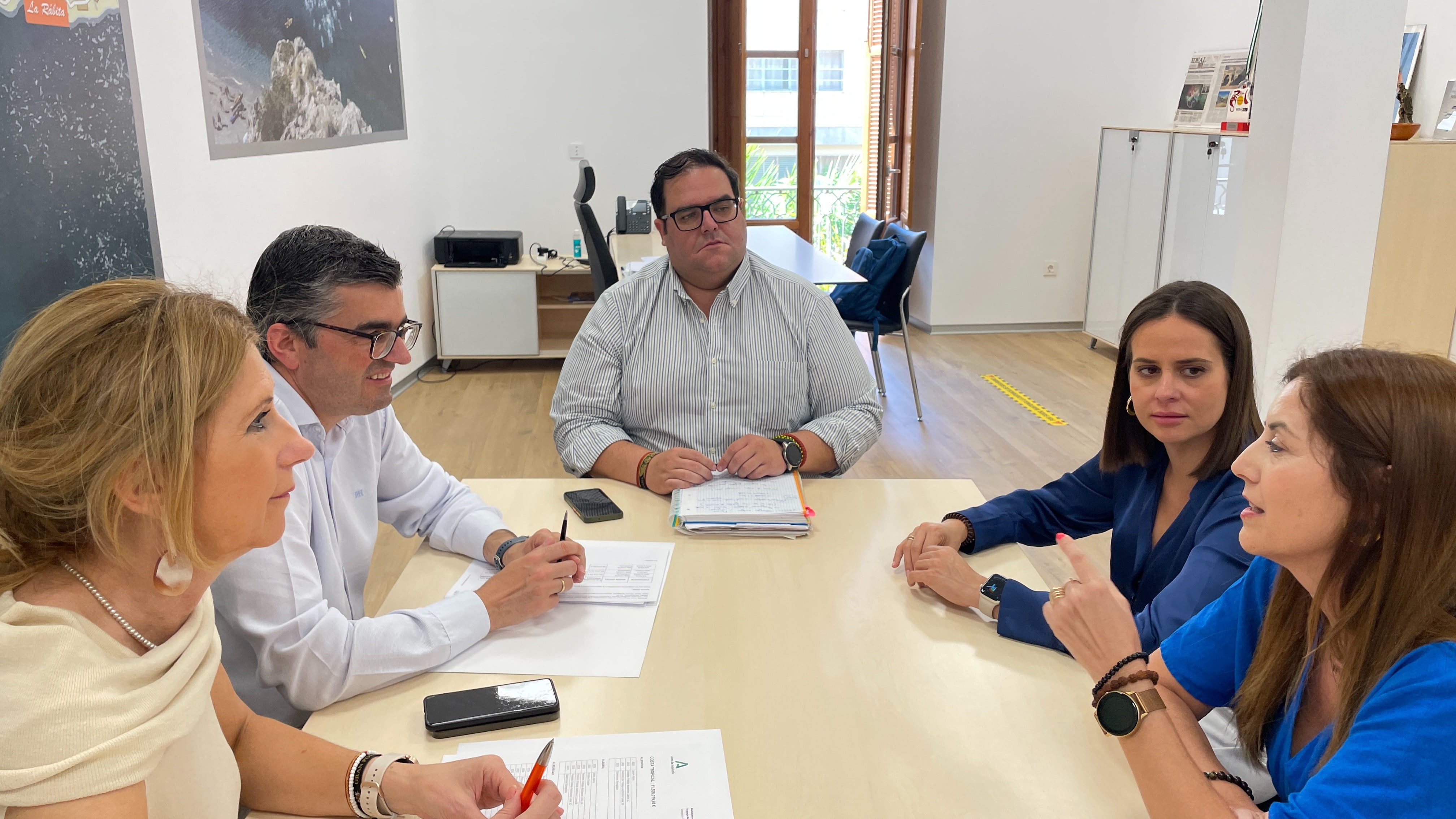 Mancomunidad de la Costa Tropical y Junta de Andaluca buscan nuevos planes de formacin y empleo para la comarca